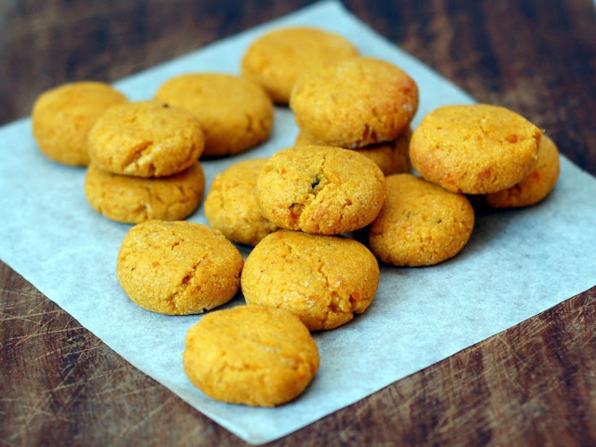 Biscotti alla zucca e Fava tonka