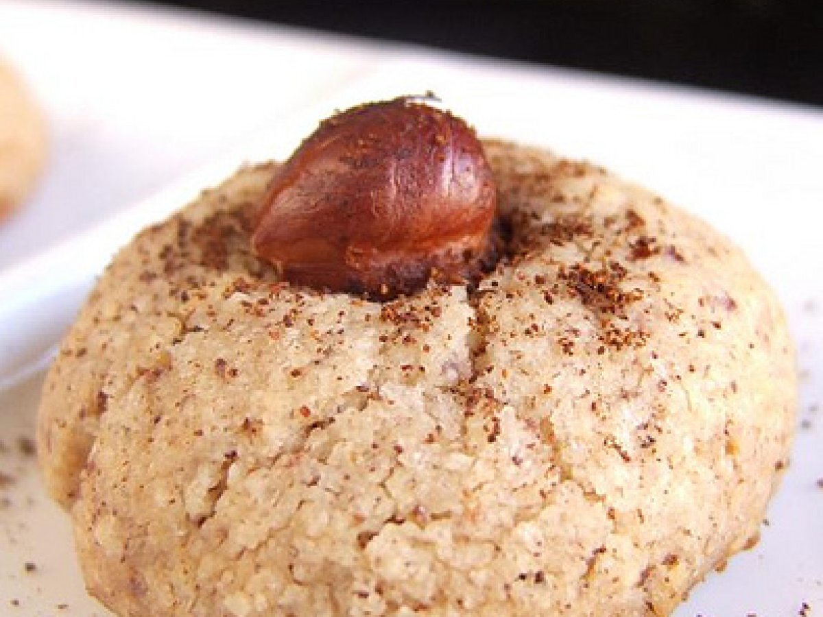 Biscotti alle nocciole e caffè