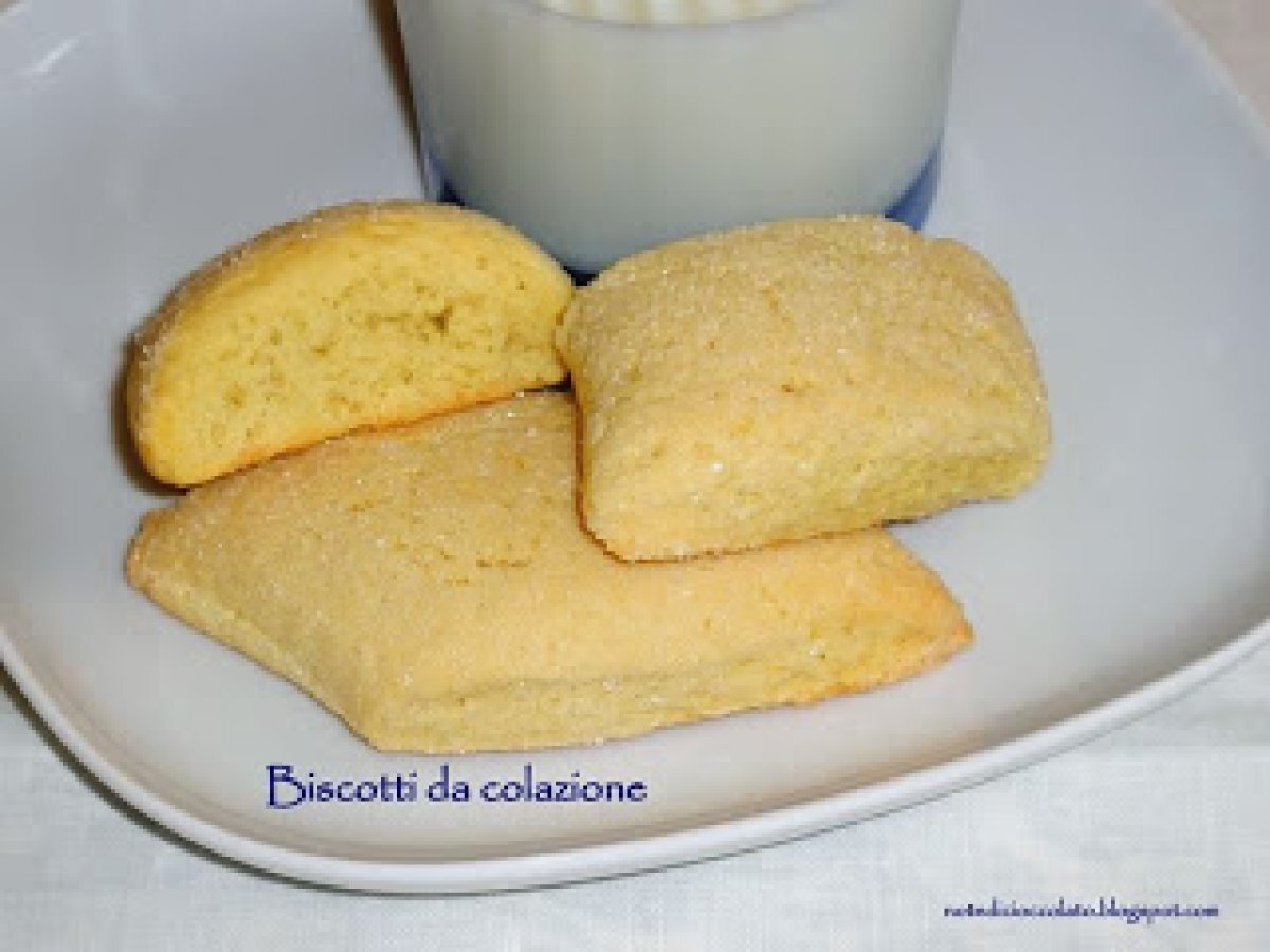 Biscotti da colazione al profumo di limoncello