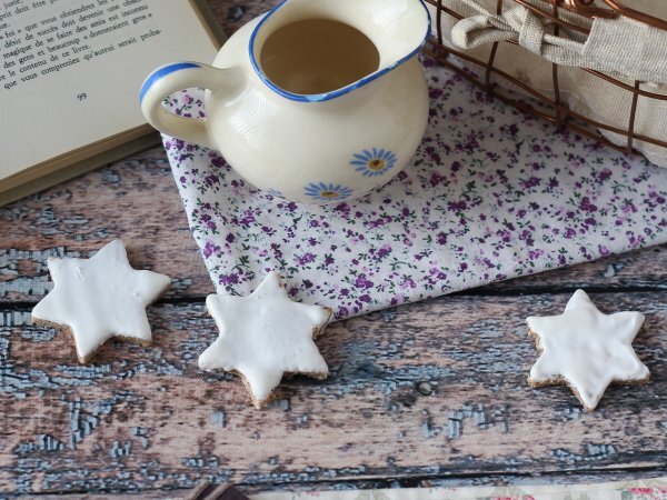 Biscotti di Natale a forma di stella