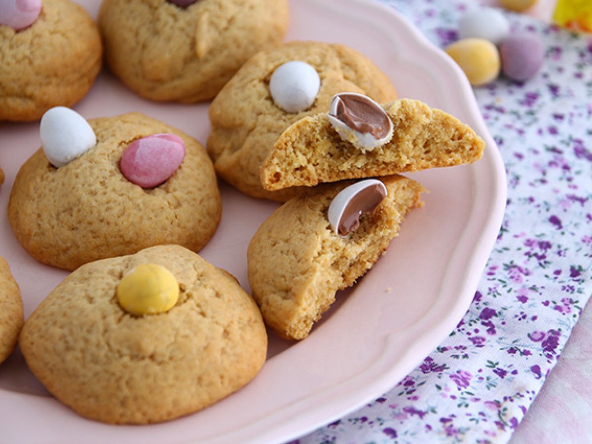 Biscotti di Pasqua con ovetti di cioccolato - foto 5