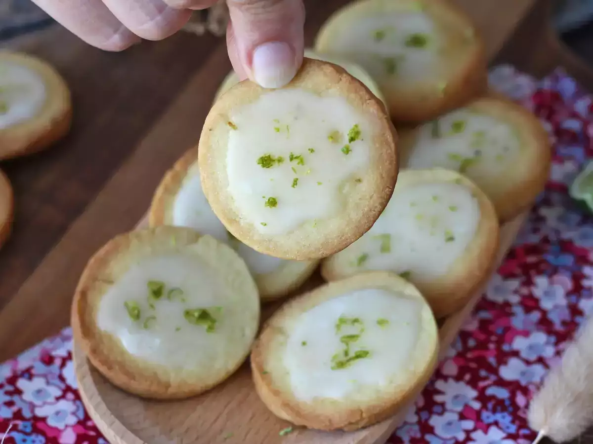Biscotti di pasta frolla al lime con glassa - foto 3