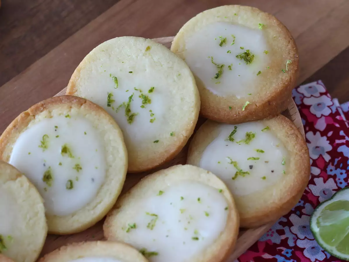 Biscotti di pasta frolla al lime con glassa - foto 6