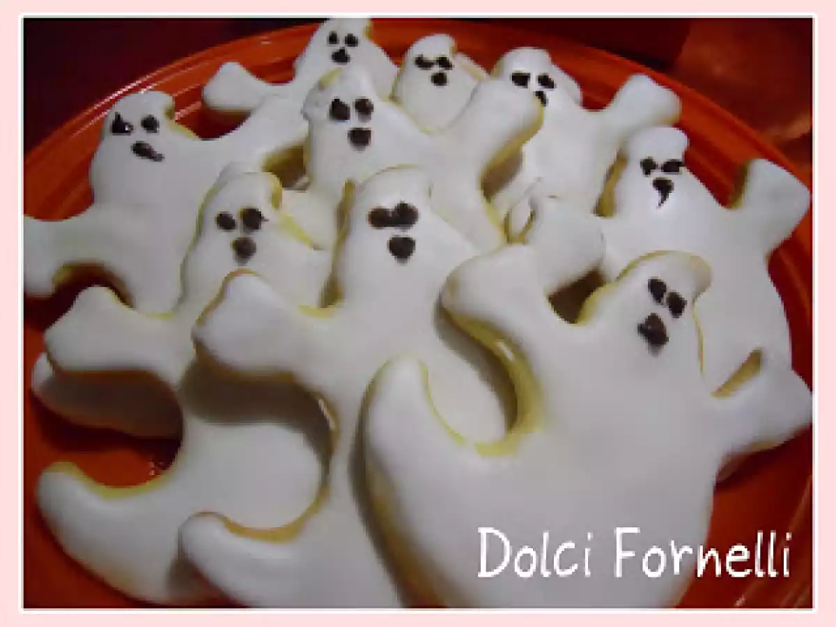 Biscotti di pasta frolla glassati