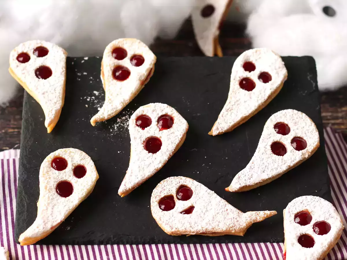 Biscotti fantasma: la ricetta di Halloween più facile e divertente da realizzare con i bambini - foto 2