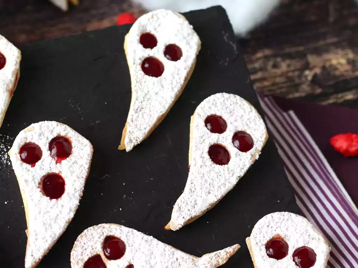 Biscotti fantasma: la ricetta di Halloween più facile e divertente da realizzare con i bambini - foto 3