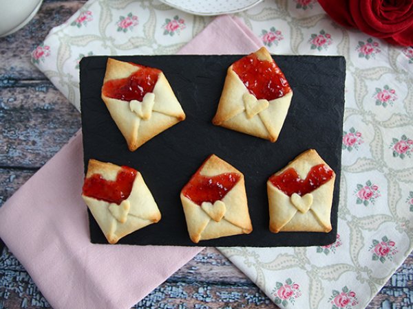 Biscotti lettere d'amore - Ricetta San Valentino