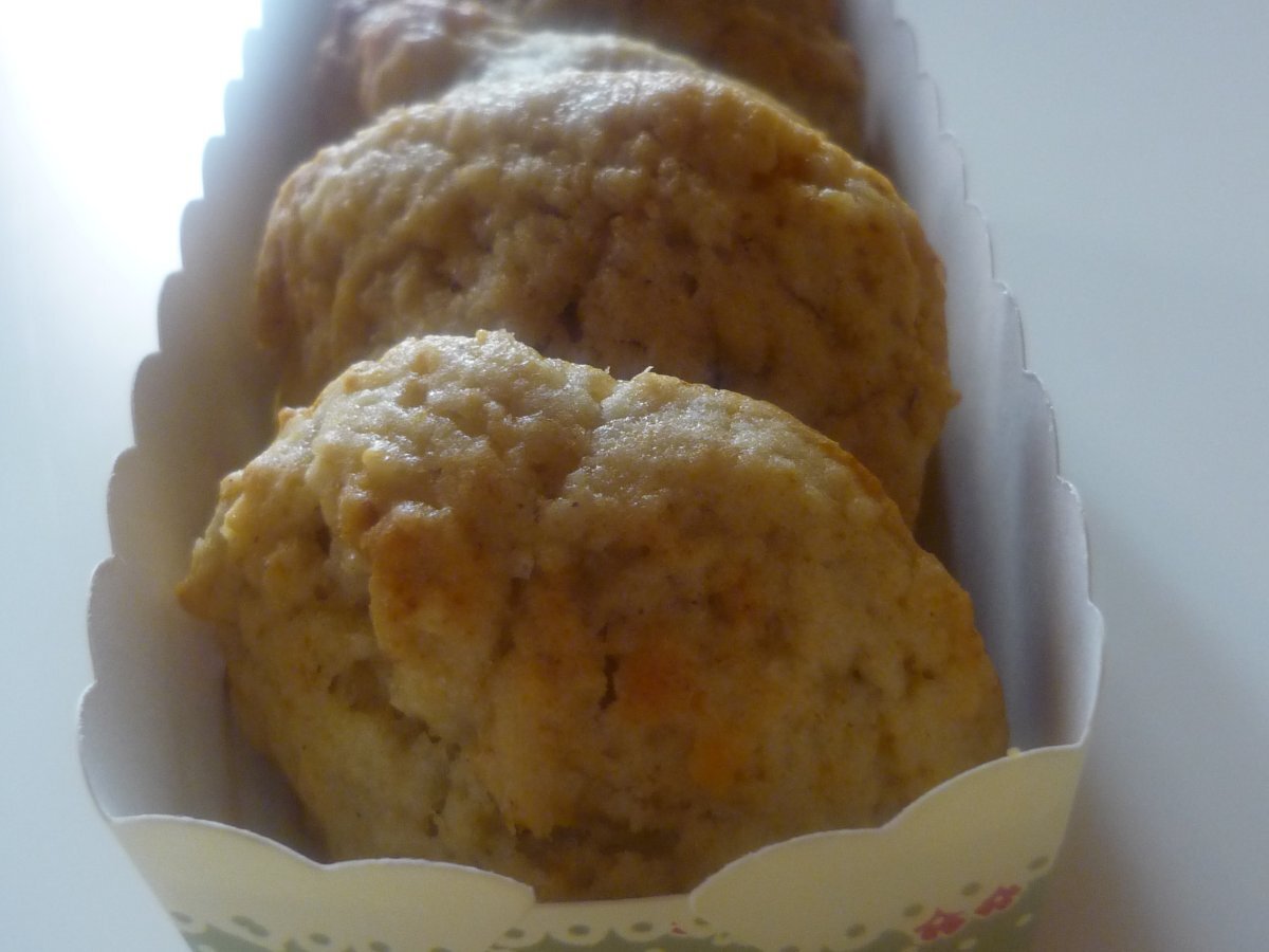 Biscotti speziati con composta di frutta