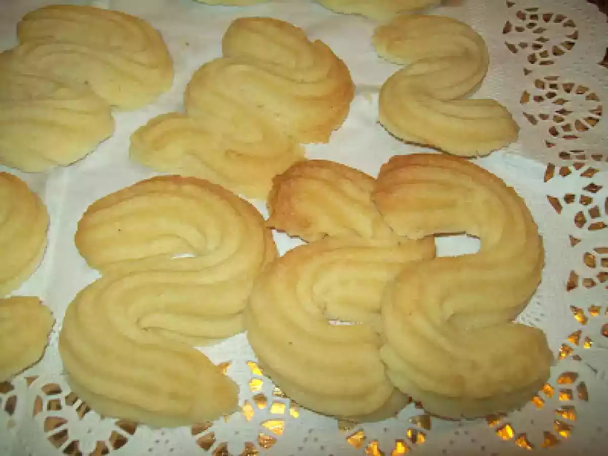 BISCOTTI VIENNESI CON ALBUMI