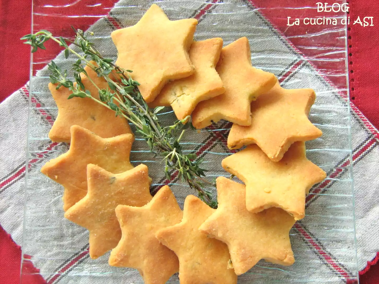 Biscottini salati al profumo di timo