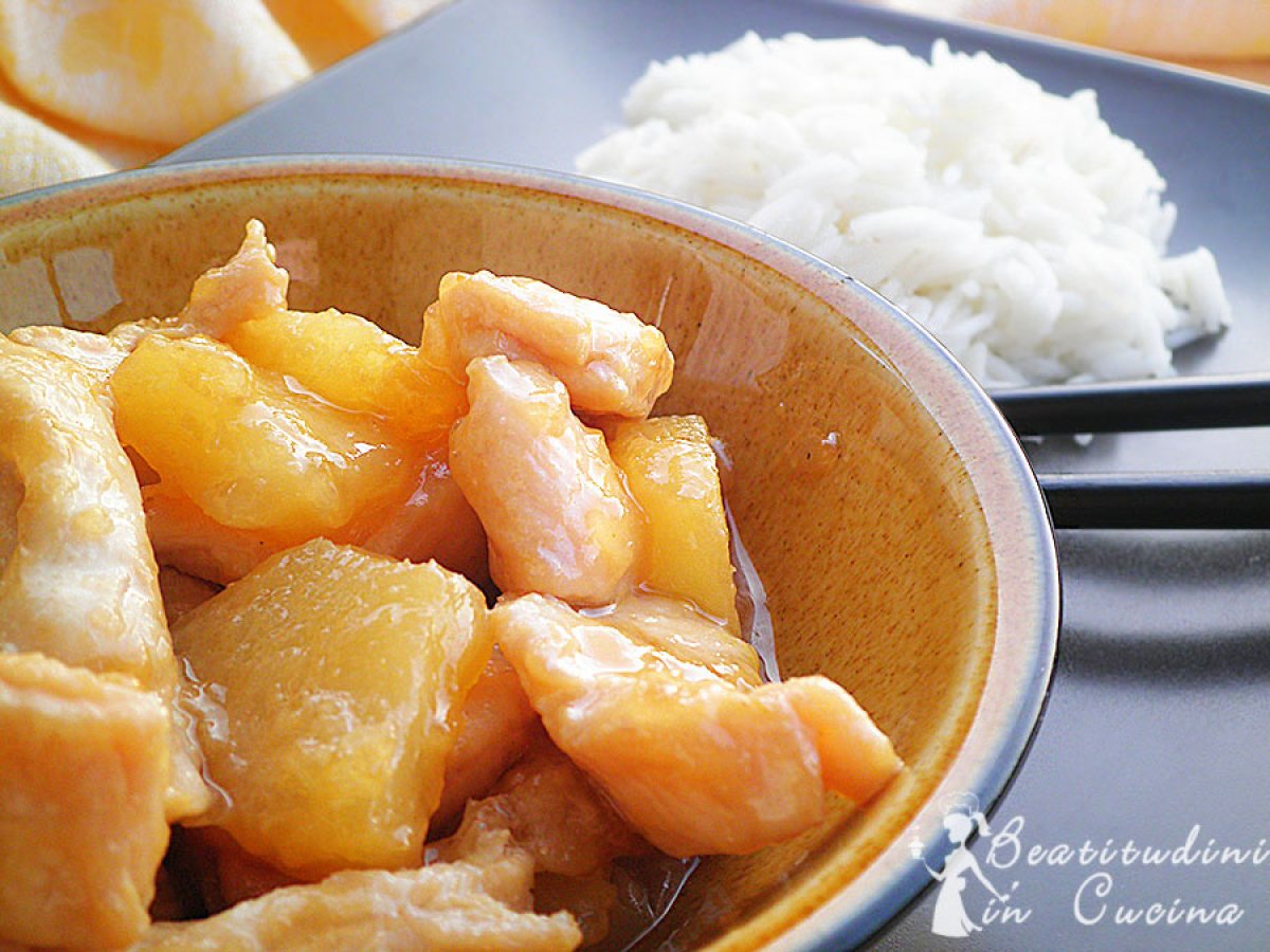 Bocconcini di pollo all'ananas