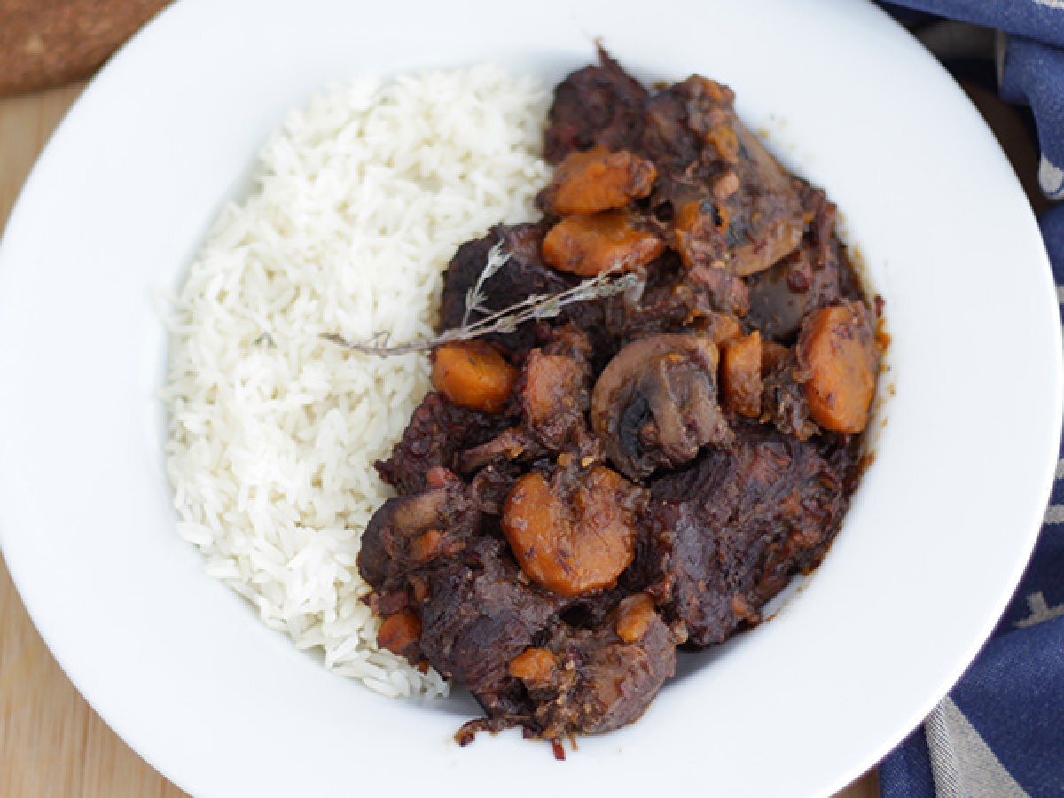 Boeuf Bourguignon (Manzo alla borgognona) - Ricetta tradizionale francese