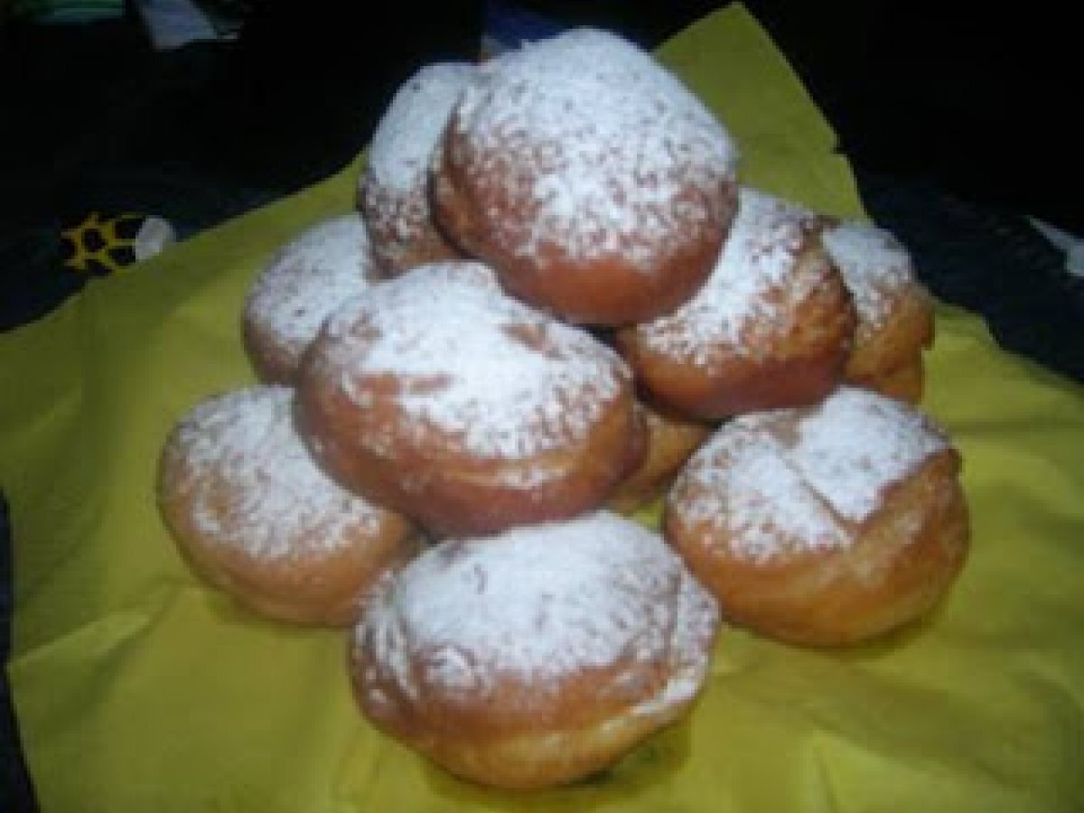 BOMBOLONI CON NUTELLA E MARMELLATA - krapfen with nutella and jam