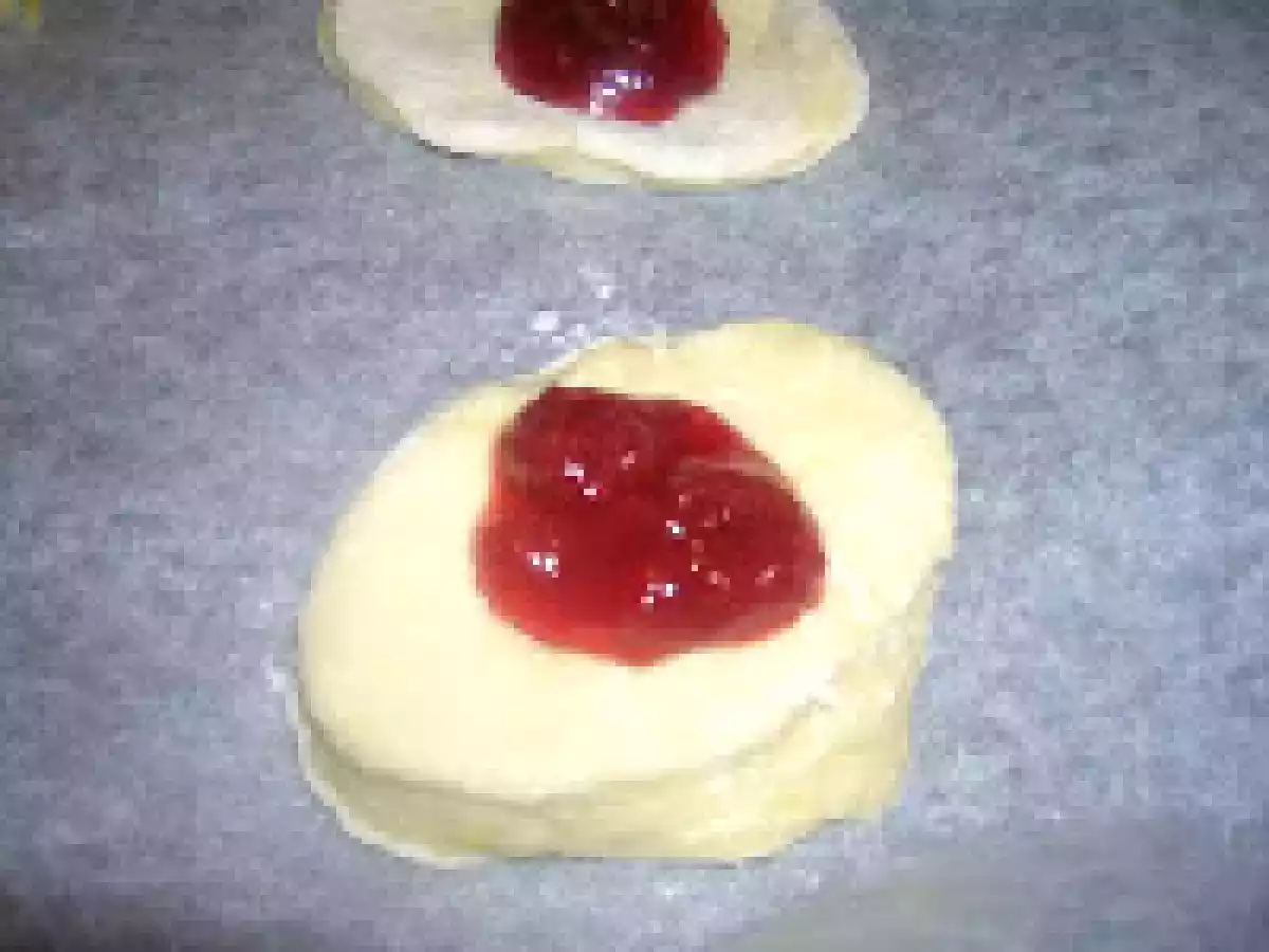 BOMBOLONI CON NUTELLA E MARMELLATA - krapfen with nutella and jam - foto 6