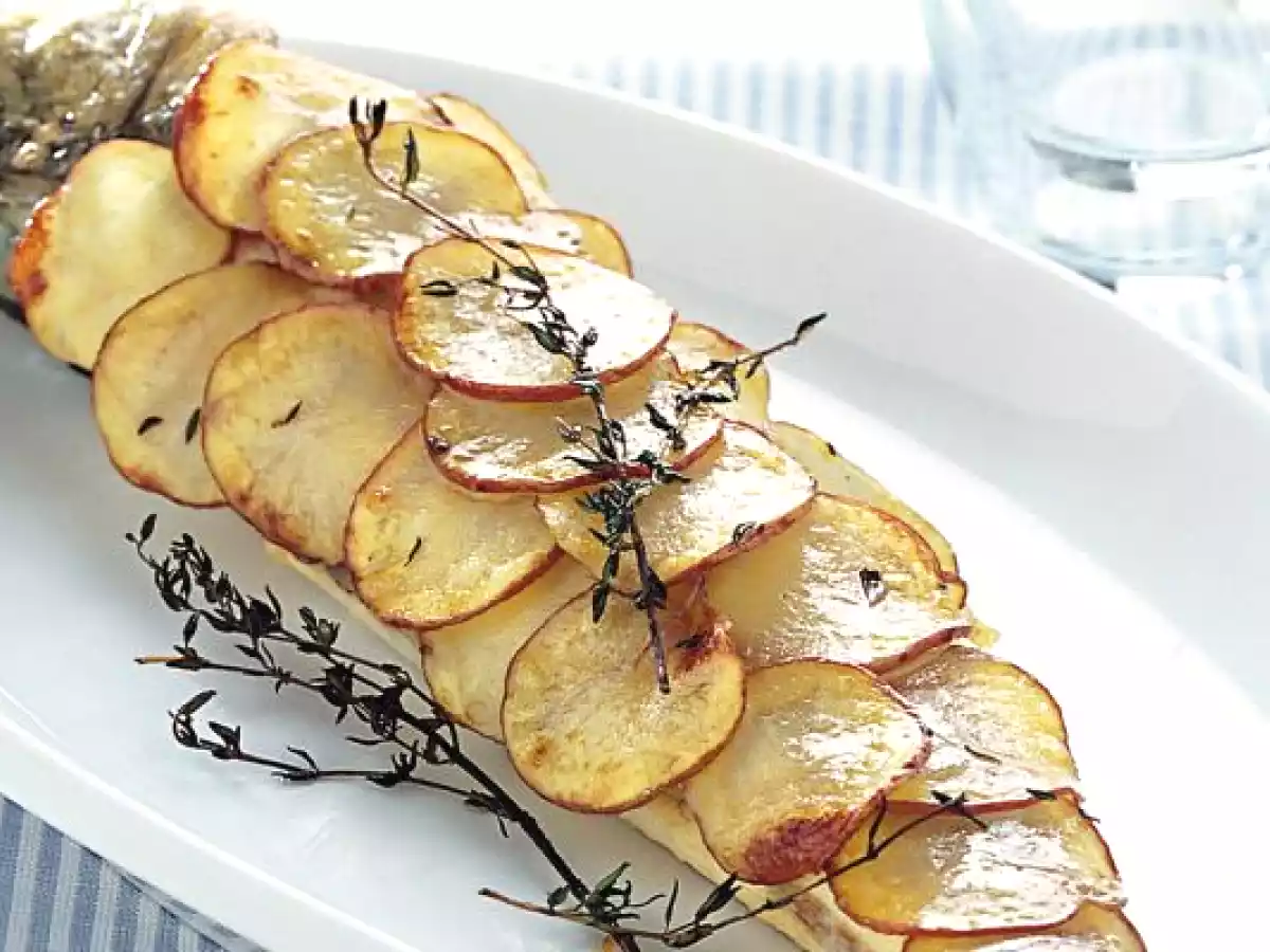 Branzino al forno in crosta dorata