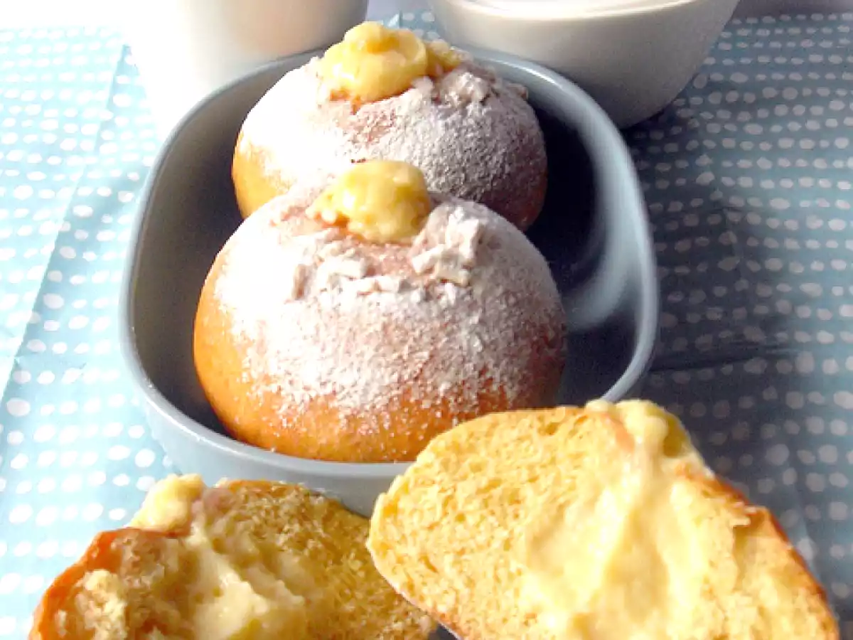 Brioche alla crema pasticcera