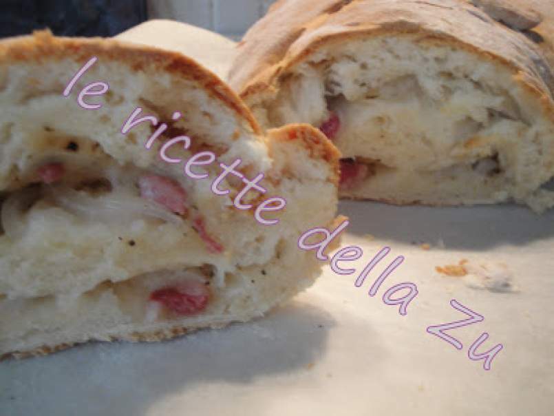 Brioche di Pane Bianco con Pancetta e Cipolla, foto 1