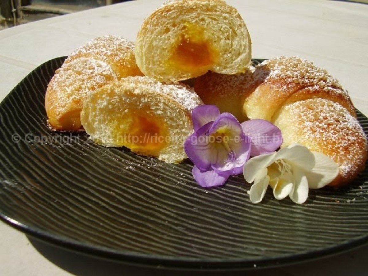 Brioche e Cornetti di Pan Brioche alla Marmellata - foto 2