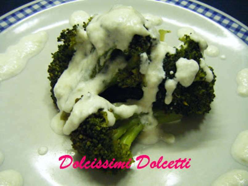Broccoli con salsa al parmigiano, foto 2