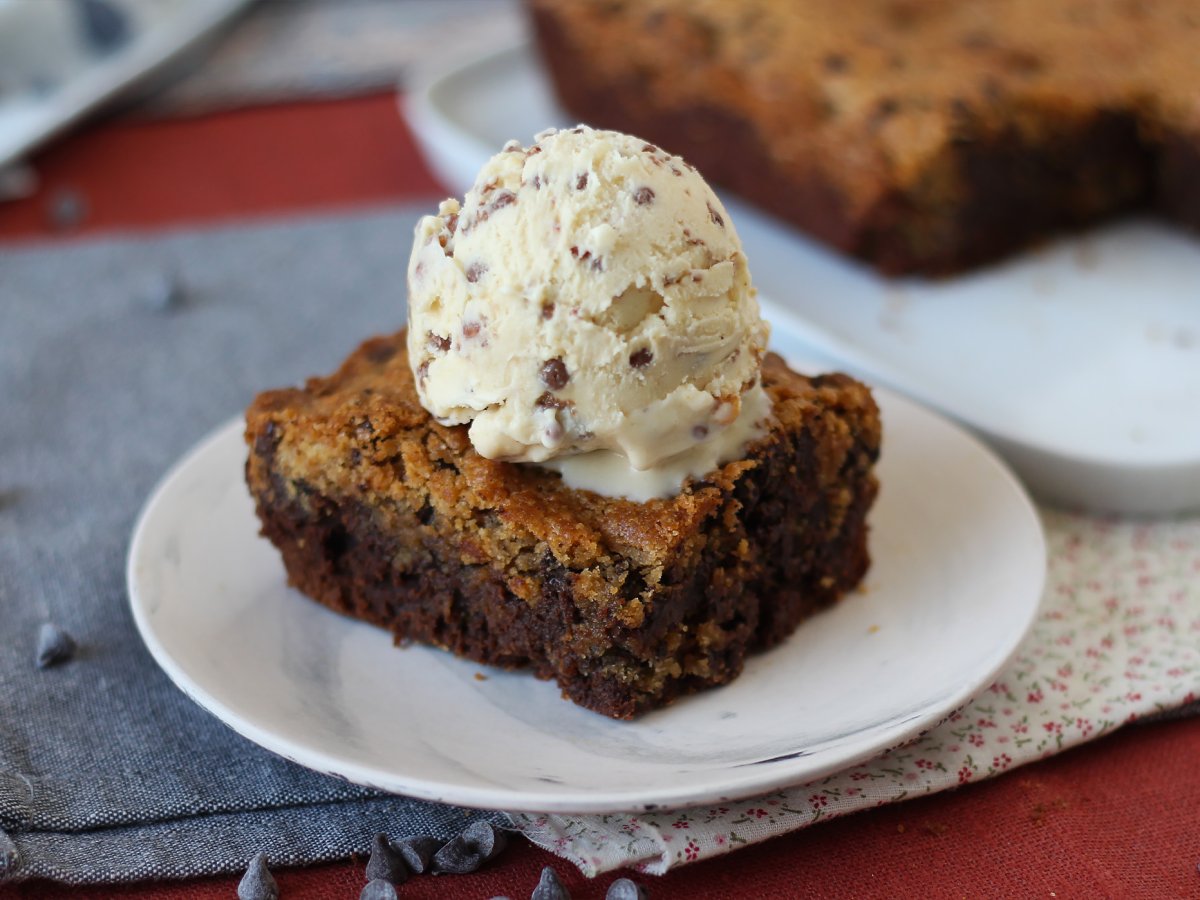 Brookies, il goloso mix tra brownies e cookies in un unico dolce