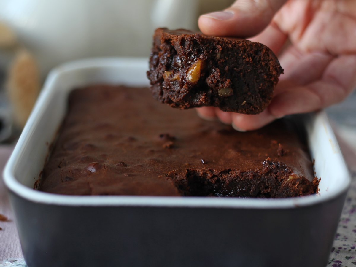 Brownie cioccolato e noci in friggitrice ad aria - foto 4