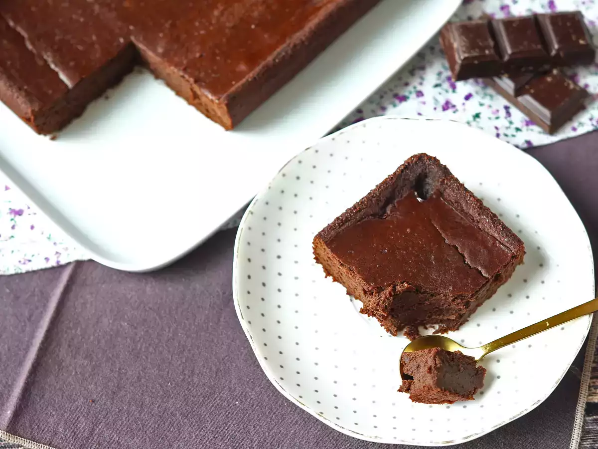 Brownie proteico al cioccolato e fagioli rossi senza farina - foto 7