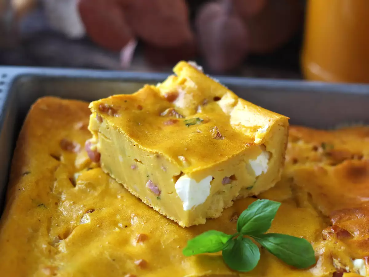 Brownie salato con zucca, prosciutto e feta: la ricetta facile per riciclare la zuppa di zucca - foto 7