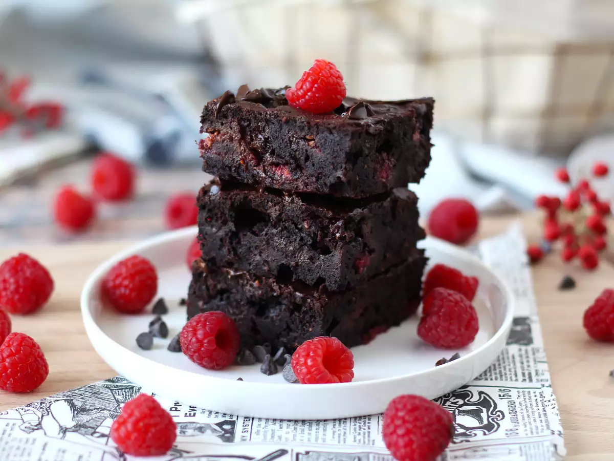 Brownies al cioccolato e lamponi: una delizia allo stato puro!