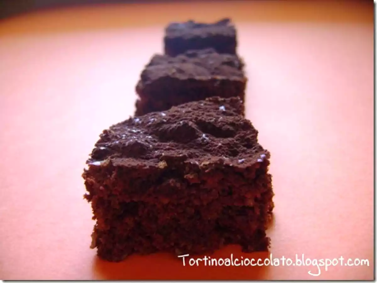 BROWNIES AL COCCO E CIOCCOLATO
