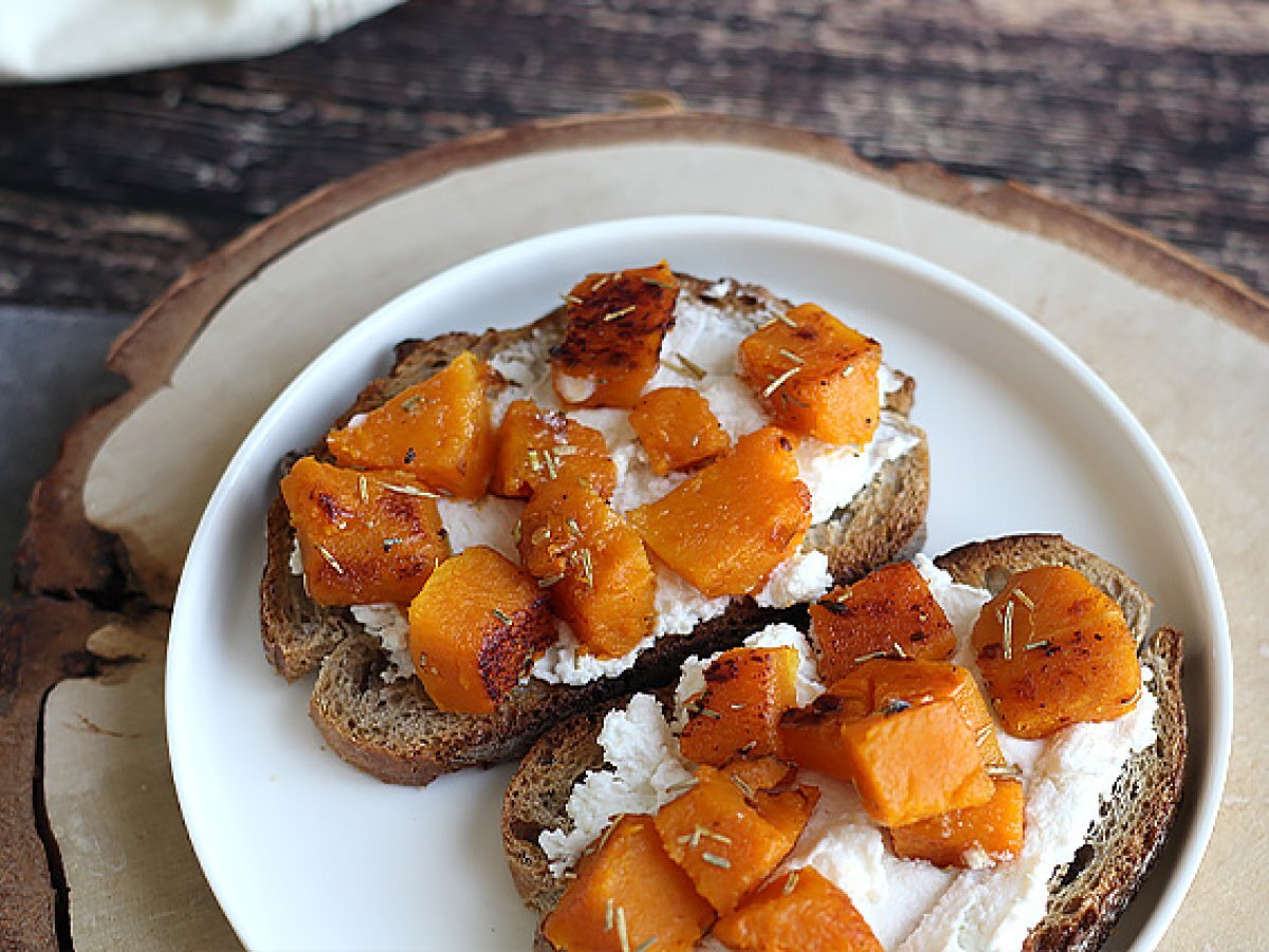 Bruschette zucca e ricotta - foto 2