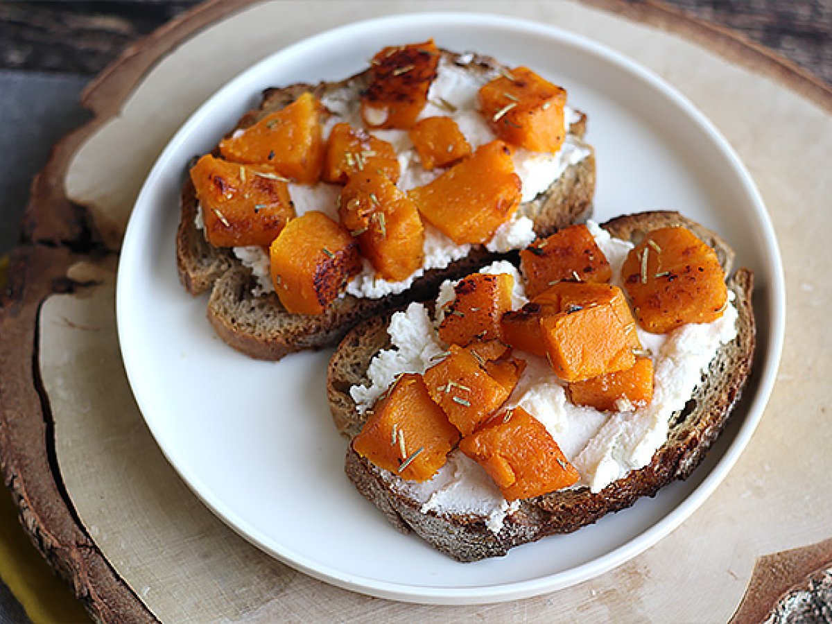 Bruschette zucca e ricotta - foto 5