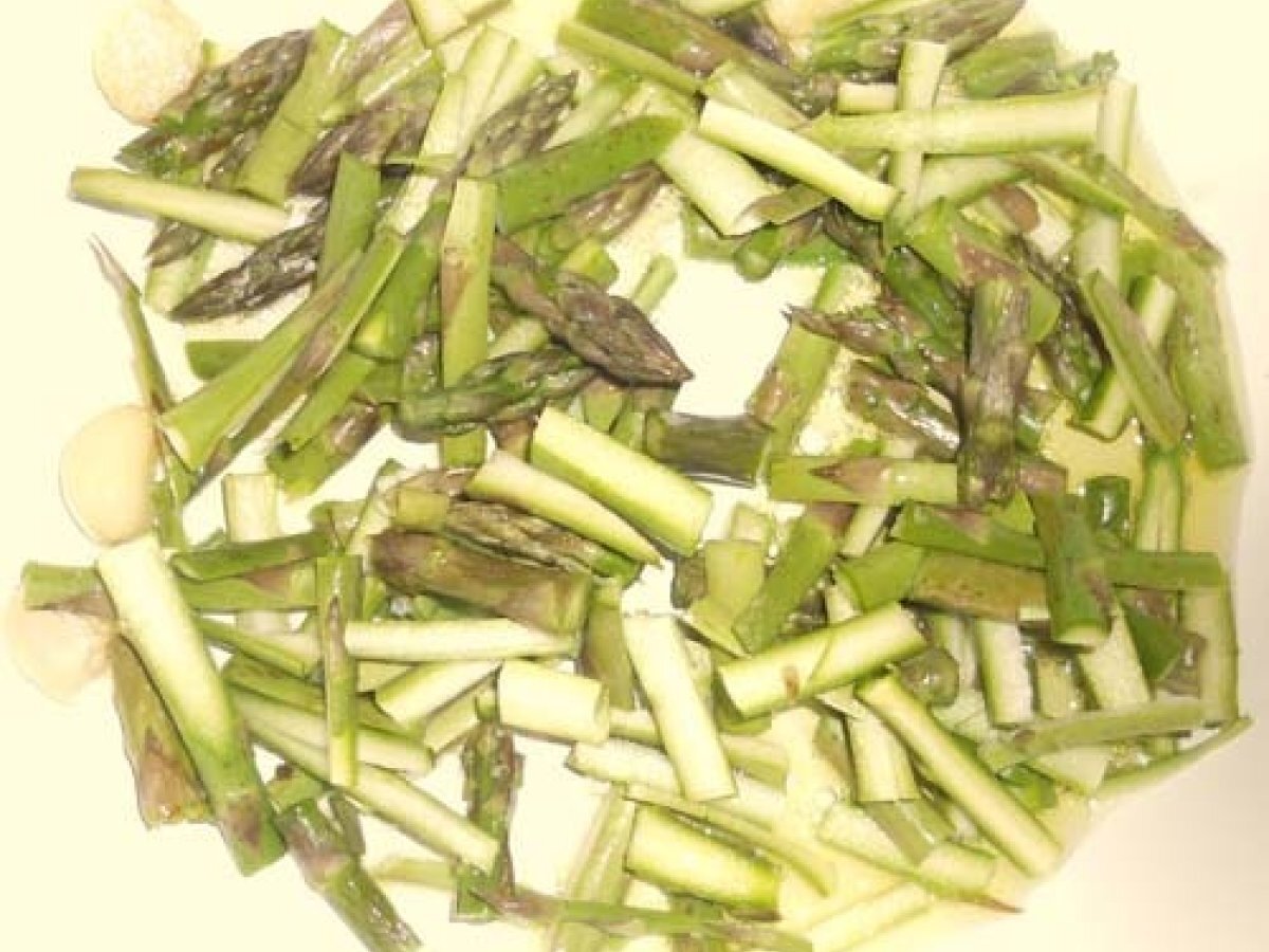 Bucatini agli asparagi violetti - foto 3