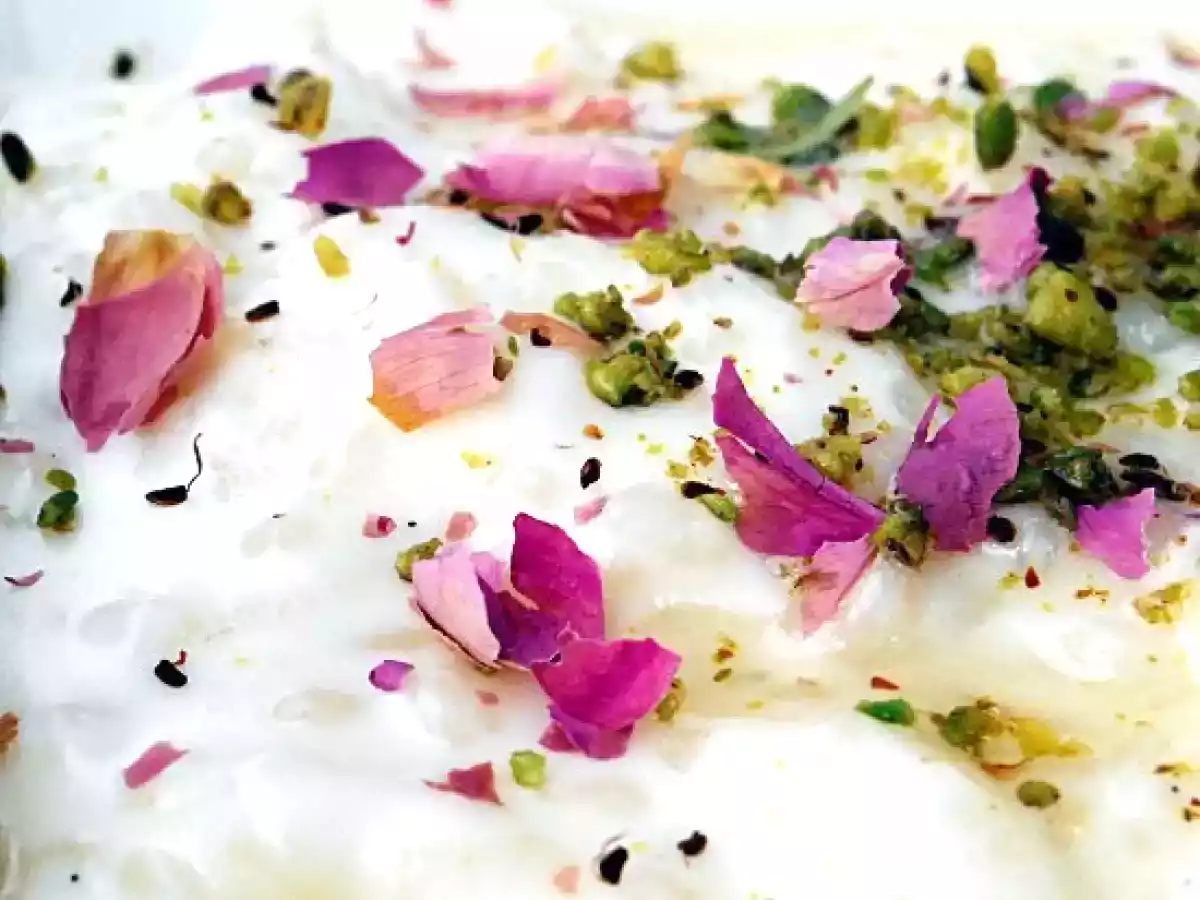 Budino di riso al cardamomo con pistacchi e acqua di rose - foto 2