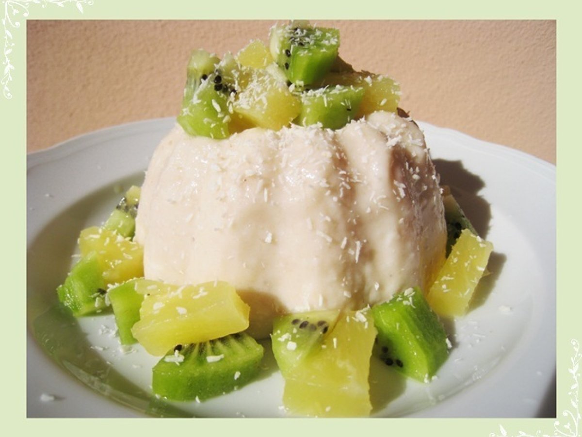 BUDINO DI YOGURT ALLA FRUTTA