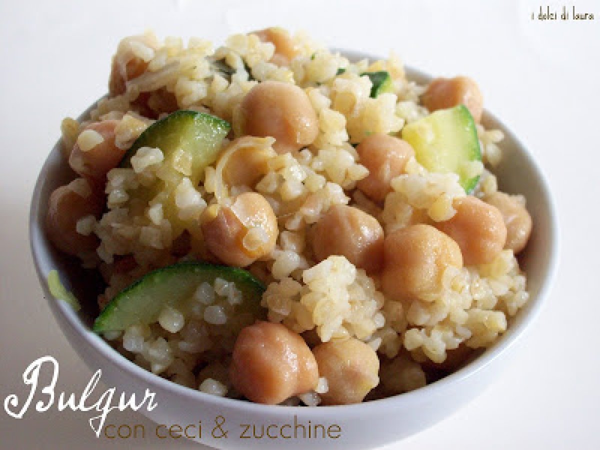 Bulgur con ceci e zucchine