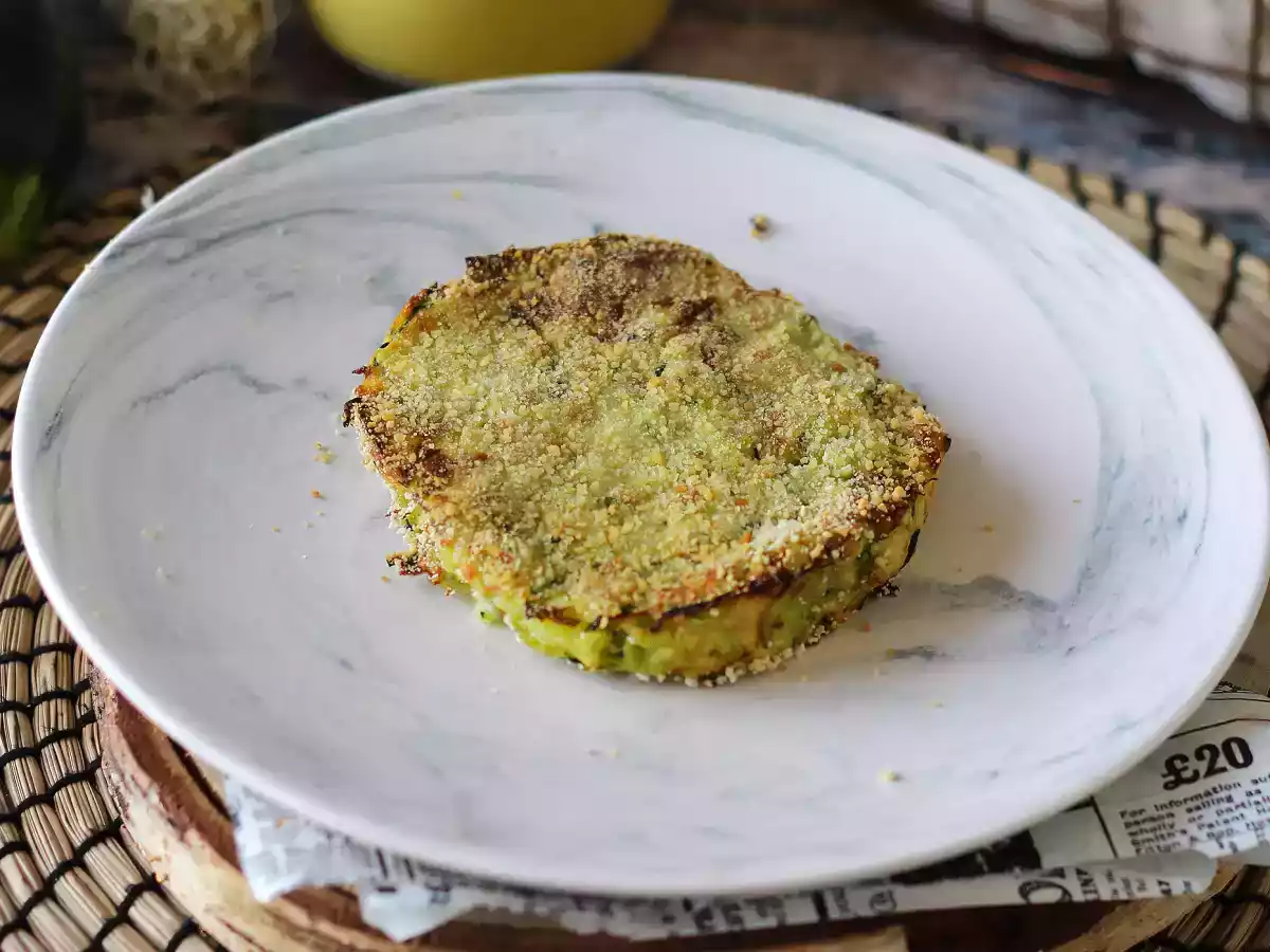 Burger di zucchine e patate in friggitrice ad aria