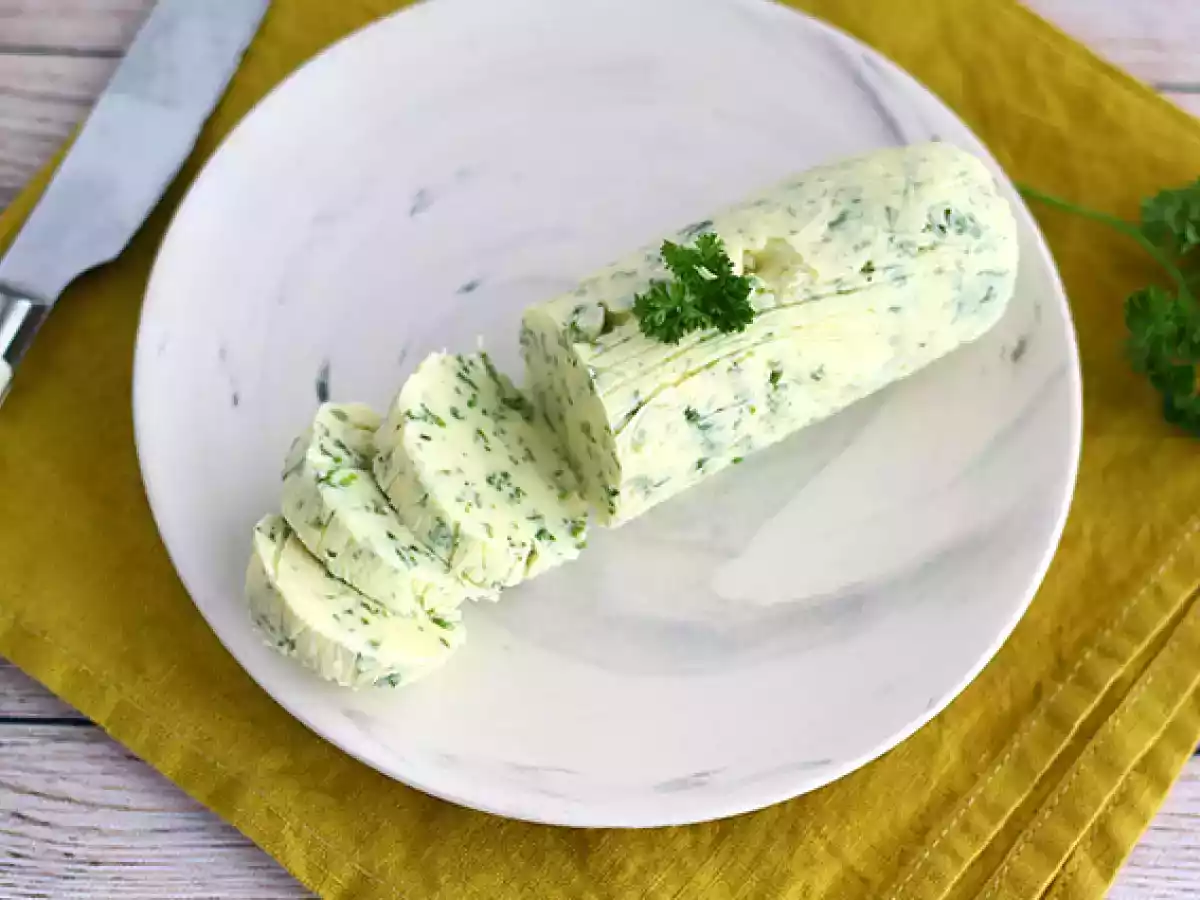 Burro alla Maître d’Hotel (Burro aromatizzato) - foto 2