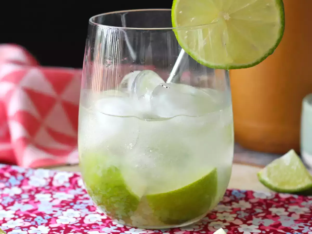 Caipirinha brasiliana: il cocktail fresco e facile da preparare (senza shaker!) - foto 5