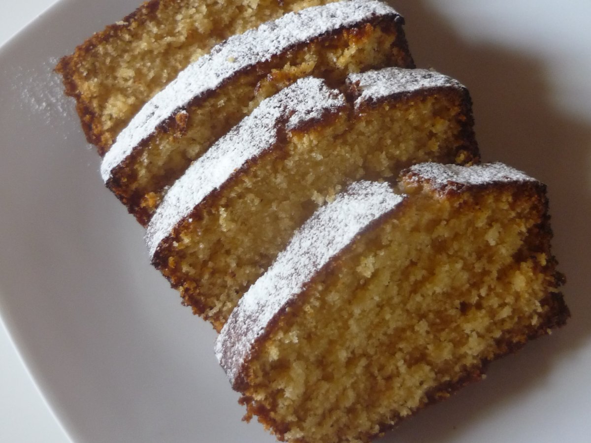 Cake al cocco e miele