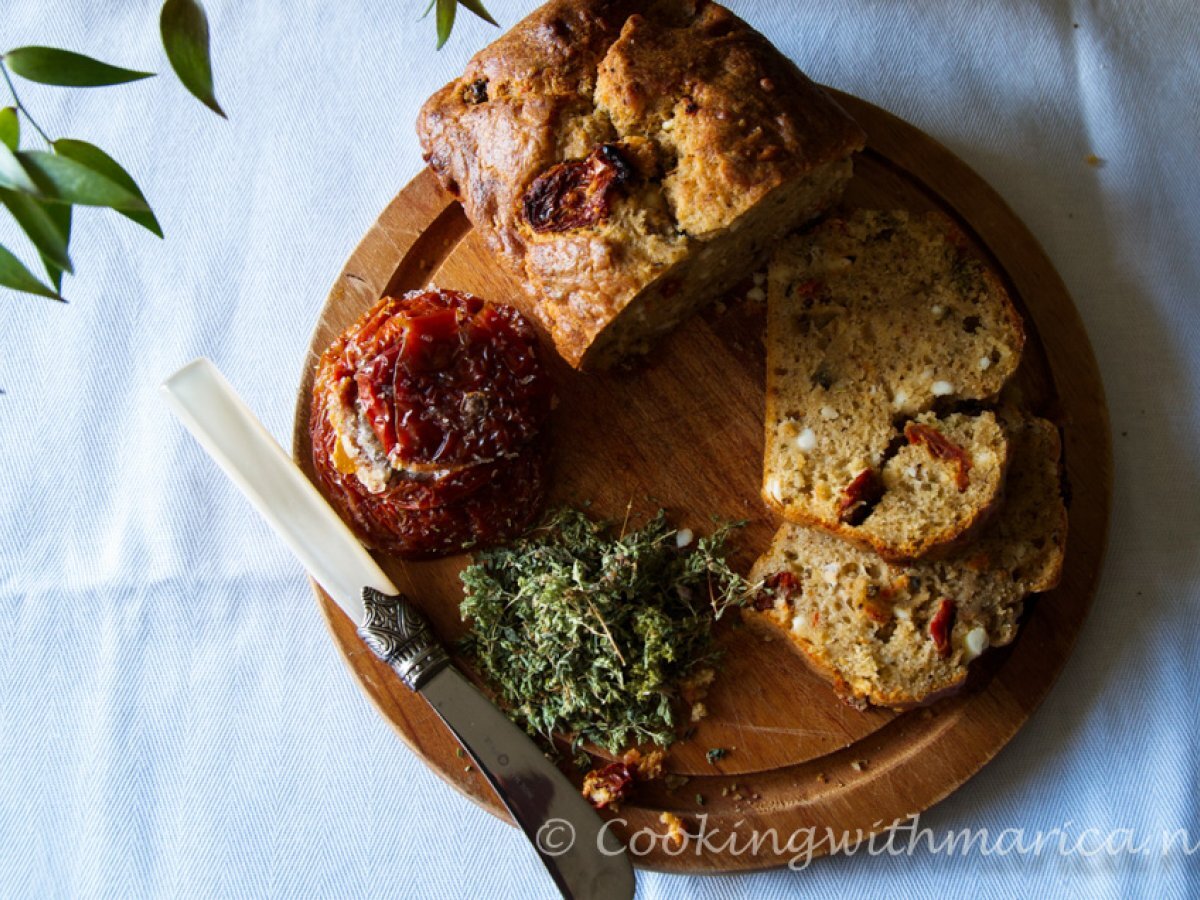 Cake con feta e pomodori secchi - foto 2