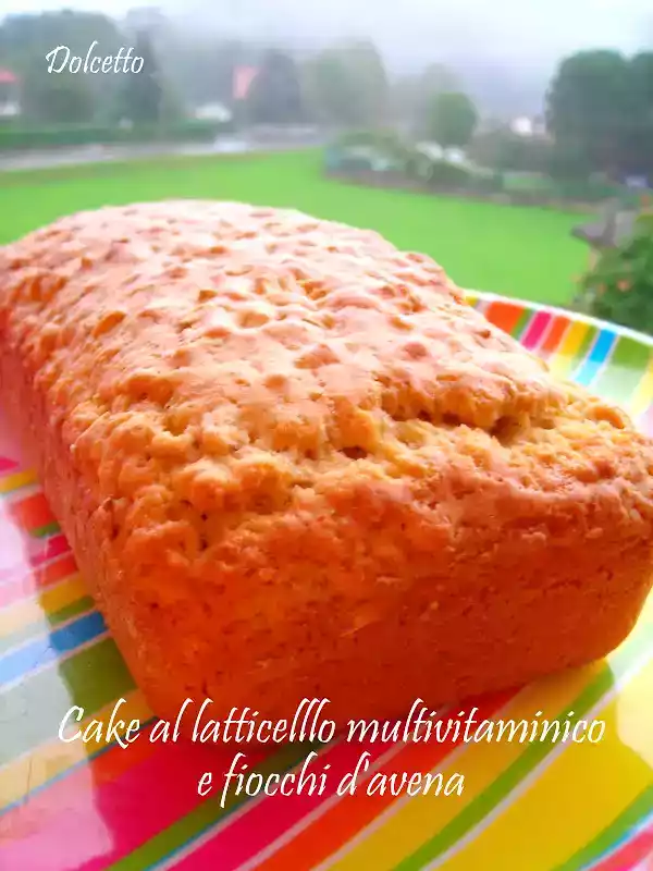 Cake light al latticello multivitaminico e fiocchi d'avena