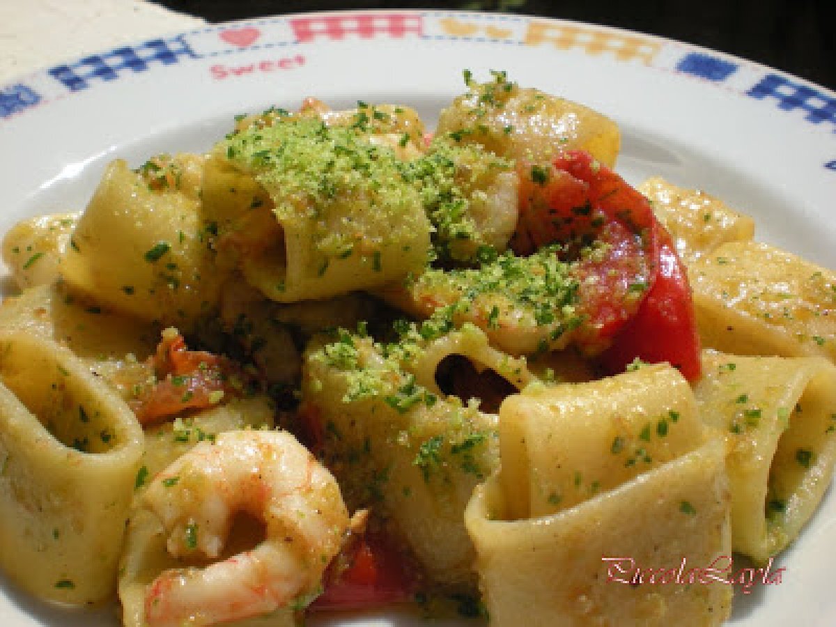 Calamarata con Gamberoni e Pane alle Erbe - foto 3