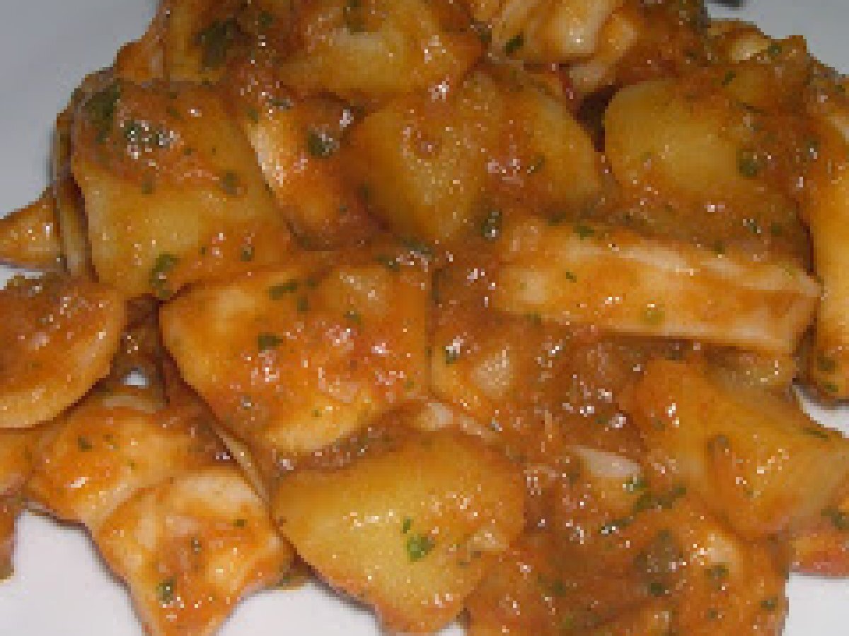 Calamari in umido con patate