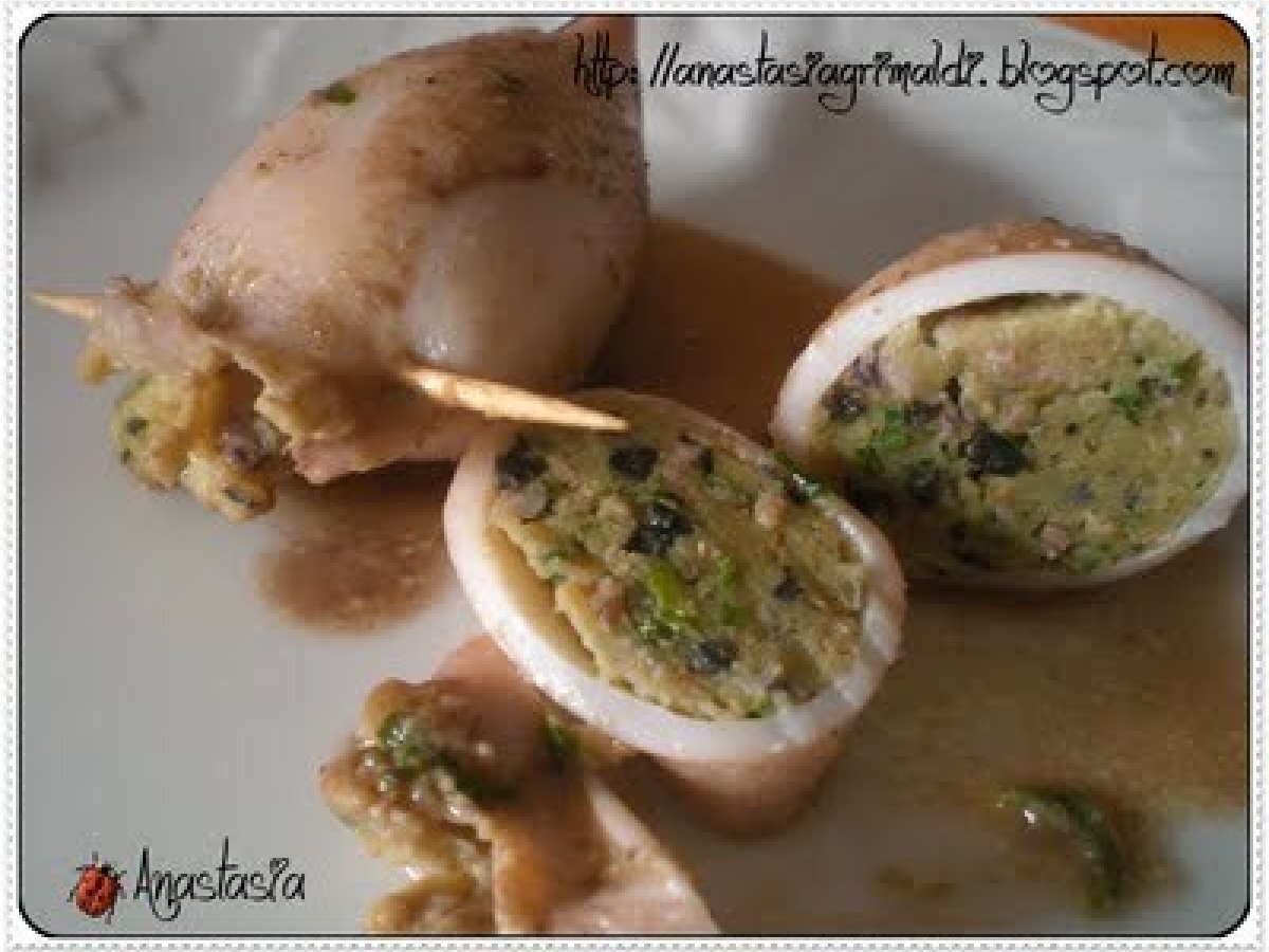 Calamari ripieni con capperi e olive