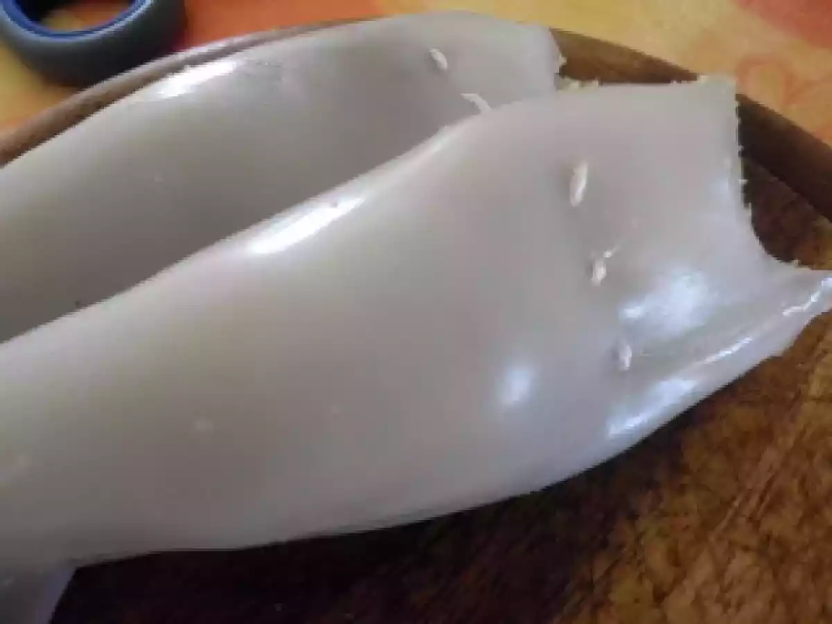 CALAMARI RIPIENI GRIGLIATI SU CREMA DI PISELLI E PREMIO - foto 7