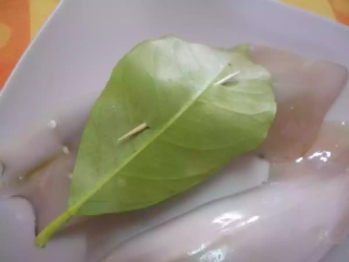 CALAMARI RIPIENI GRIGLIATI SU CREMA DI PISELLI E PREMIO - foto 9