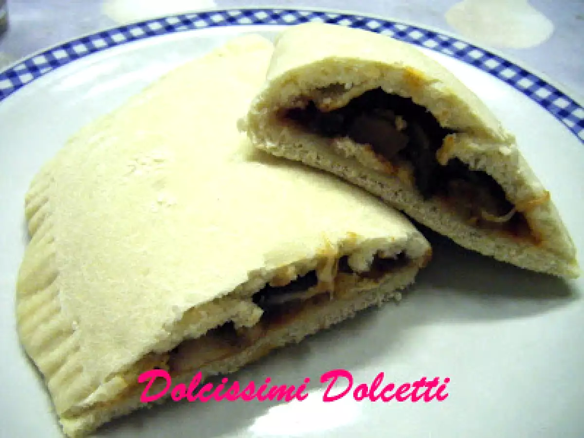 Calzone farcito con melanzane - foto 2