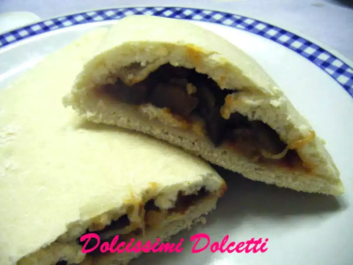 Calzone farcito con melanzane - foto 3