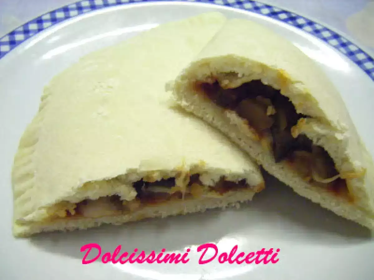 Calzone farcito con melanzane - foto 4