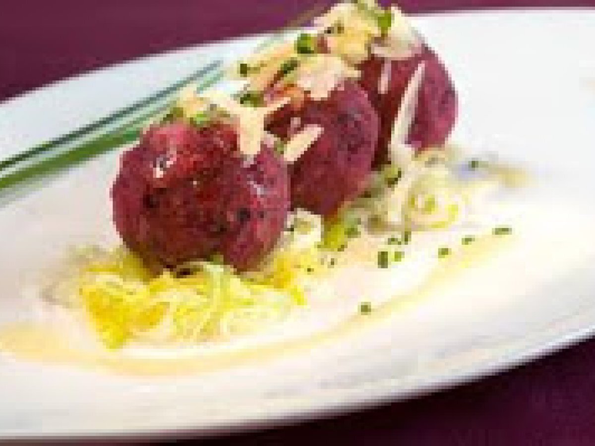 Canederli di rape rosse